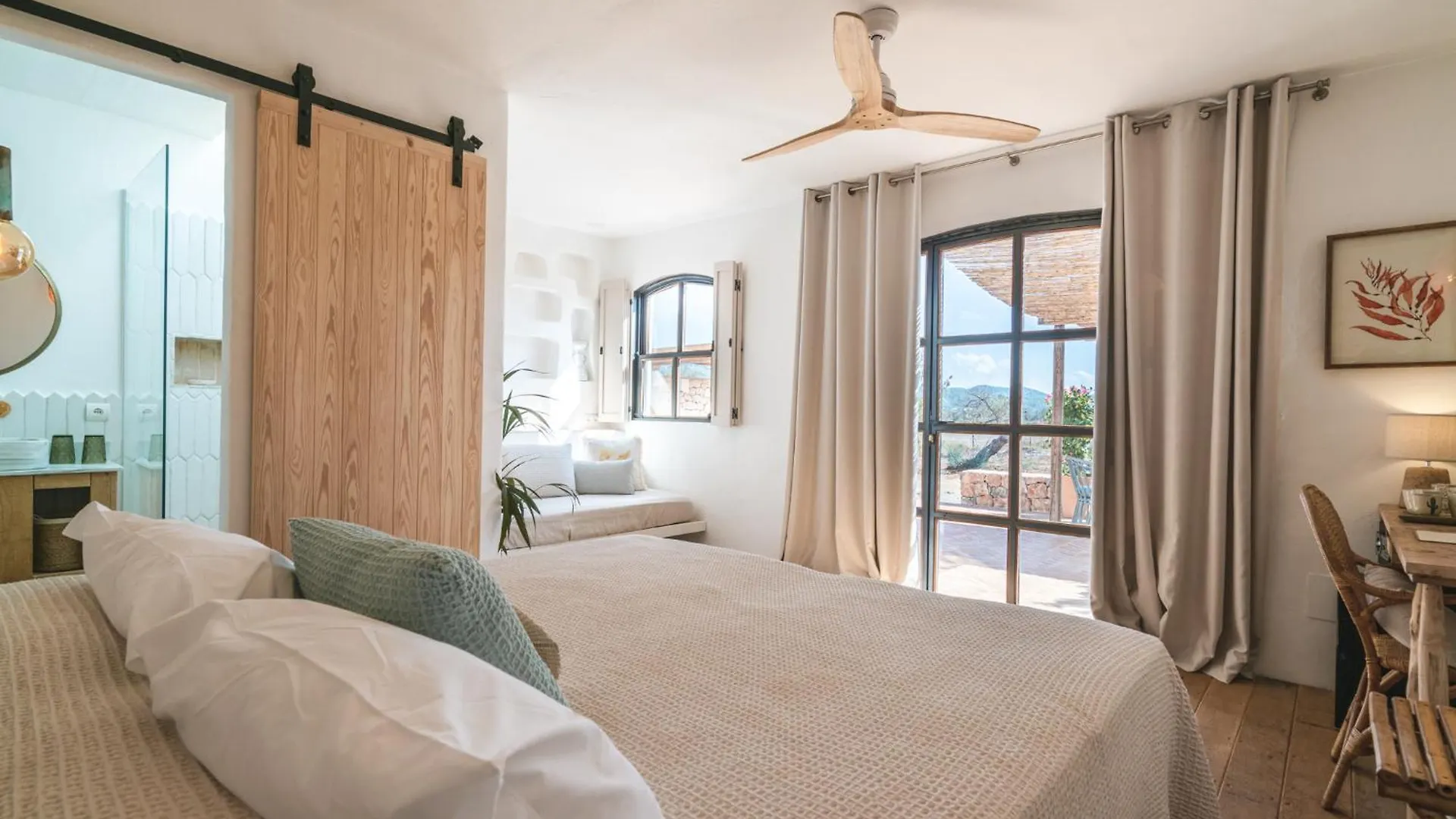 Es Cucons Rural Hotel San Antonio  Country house