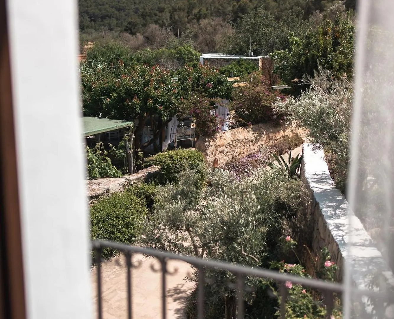 Es Cucons Rural Hotel San Antonio  0*, San Antonio (Ibiza)